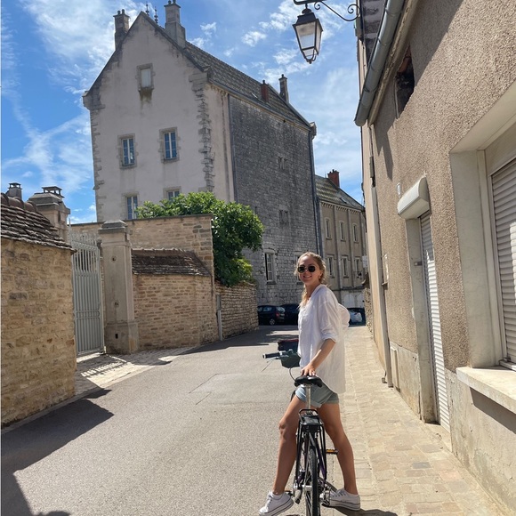 Meet your Posher, Lindsay - Picture 1 of 1